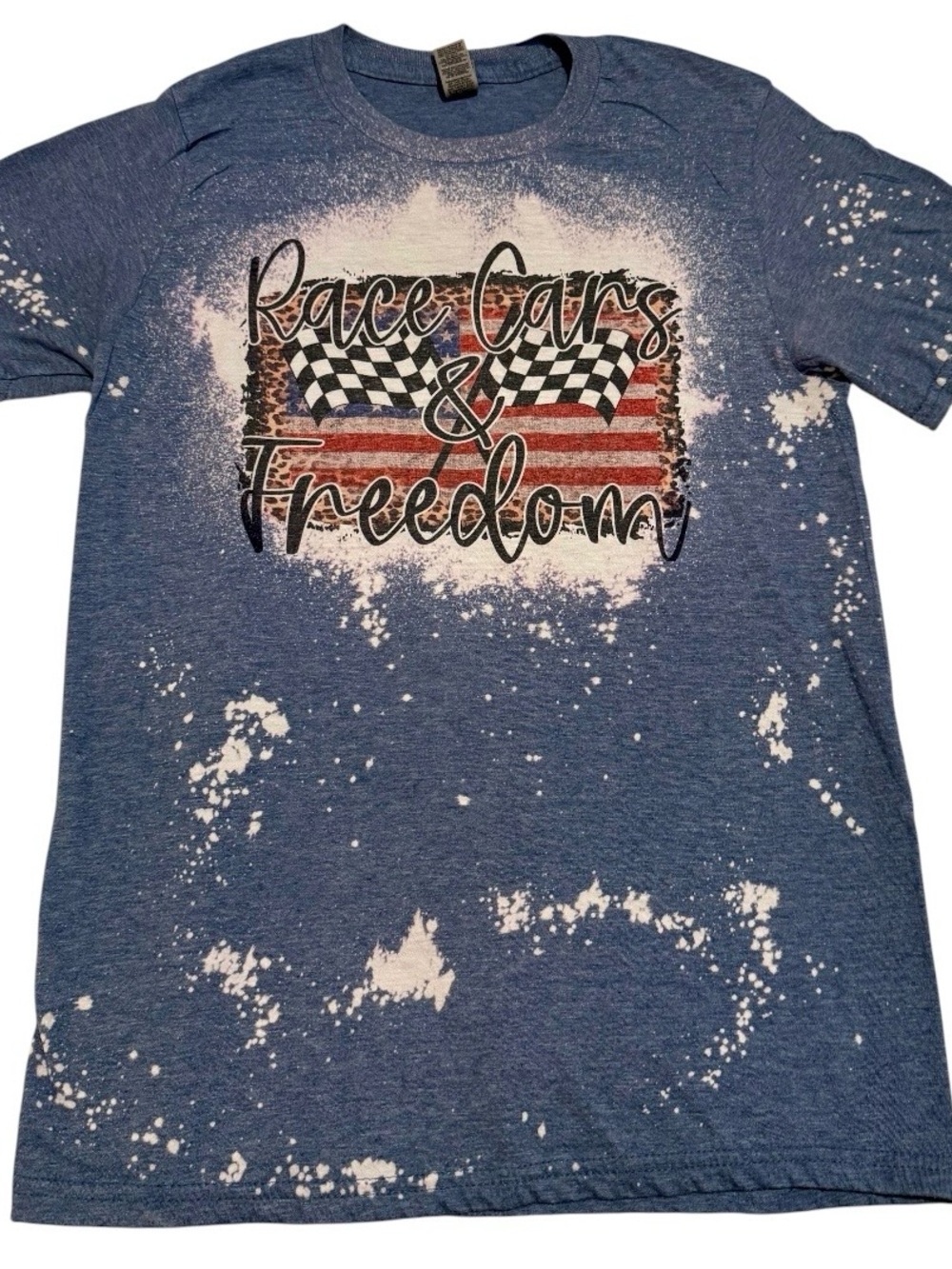 Gildan Race cars 🏎️ & freedom 🇺🇸 with leopard 🐆 print. Small. EEUC. Worn once!